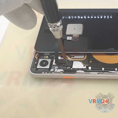 How to disassemble Google Pixel 3, Step 4/3