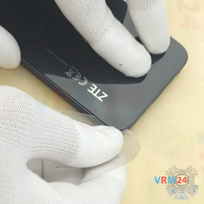 Как разобрать ZTE Blade V50 Design, Шаг 3/4