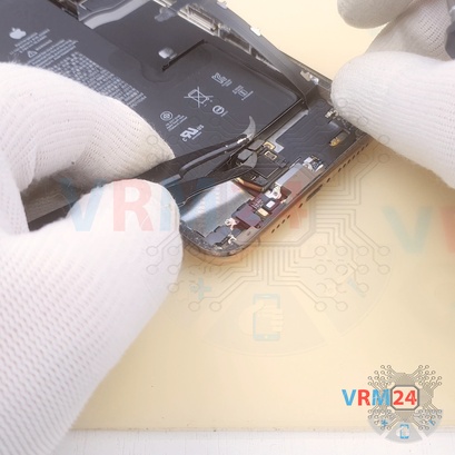 How to disassemble Apple iPhone 11 Pro Max, Step 22/3
