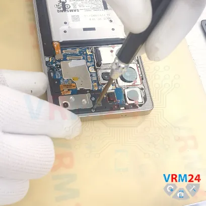 Como desmontar Samsung Galaxy S25 Ultra SM-S938 por si mesmo, Passo 13/3