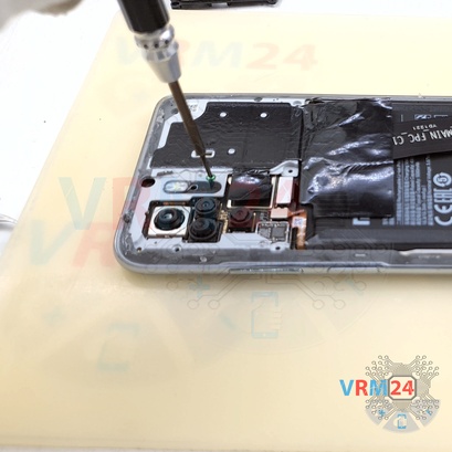 How to disassemble Xiaomi Redmi Note 10, Step 5/5