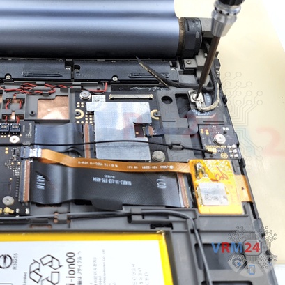 How to disassemble Lenovo Yoga Tablet 3 Pro, Step 11/3