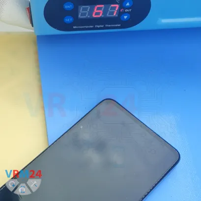 How to disassemble Realme 12, Step 3/3