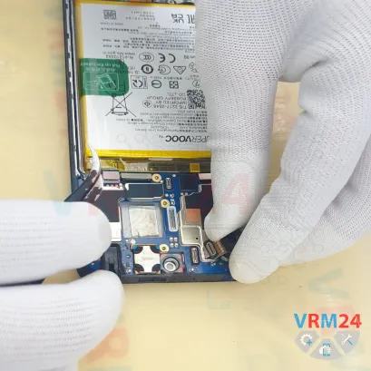 How to disassemble Realme 12, Step 12/4