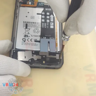 How to disassemble Samsung Galaxy A36 SM-A366, Step 7/3
