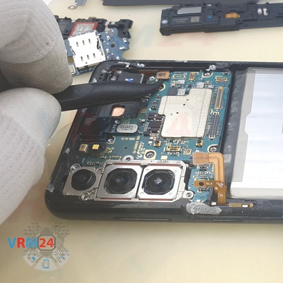 How to disassemble Samsung Galaxy S21 Plus SM-G996, Step 14/2