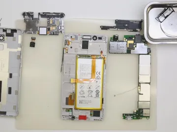 How to disassemble Huawei Honor 7