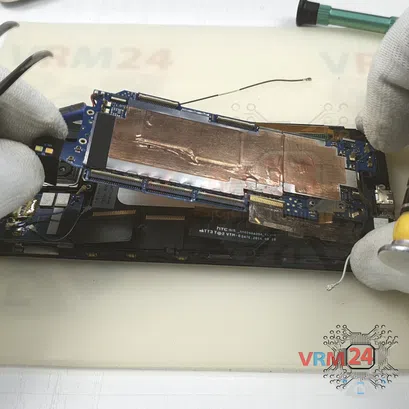 How to disassemble HTC One M9 Plus, Step 9/4