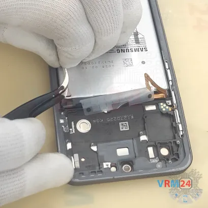 Как разобрать Samsung Galaxy A56 SM-A566, Шаг 18/4