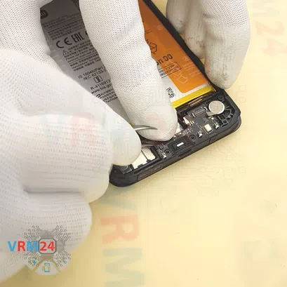 How to disassemble Xiaomi Redmi 12C, Step 11/3