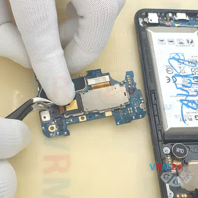 How to disassemble LG V40 ThinQ V405, Step 12/3