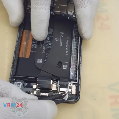 Как разобрать Xiaomi 13 Pro, Шаг 11/3