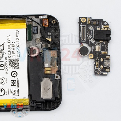 Como desmontar Asus ZenFone 4 Selfie Pro ZD552KL por si mesmo, Passo 8/2