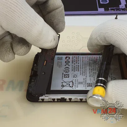 How to disassemble Samsung Galaxy M11 SM-M115, Step 9/3