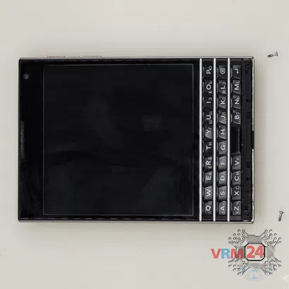 Как разобрать BlackBerry Passport (Q30), Шаг 2/2