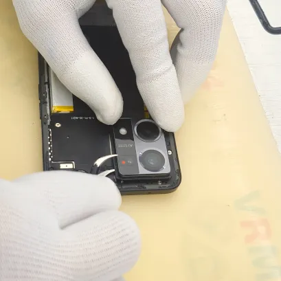 How to disassemble Oppo Reno7 4G, Step 4/3