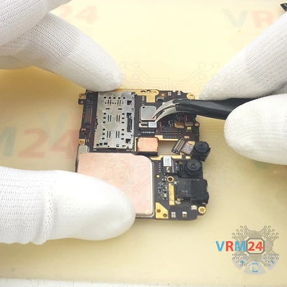 Cómo desmontar Asus ZenFone 5 Lite ZC600KL, Paso 14/3