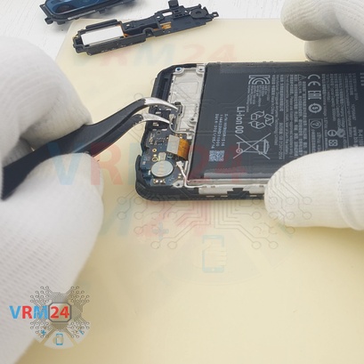 How to disassemble Xiaomi Redmi Note 10 5G, Step 11/3