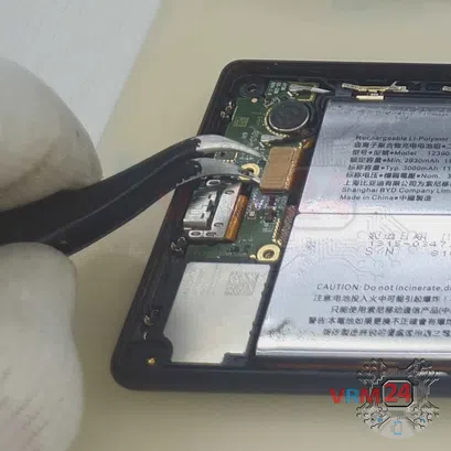 How to disassemble Sony Xperia 10 Plus, Step 12/2