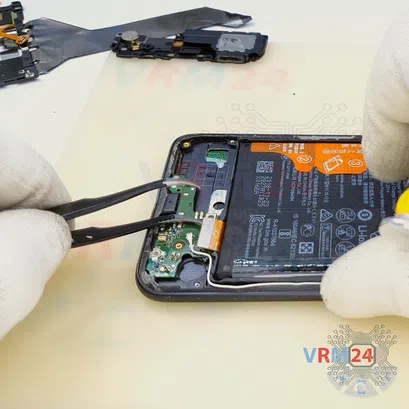 How to disassemble Huawei Honor View 20, Step 14/2