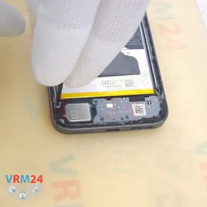 How to disassemble Realme 15T, Step 5/3