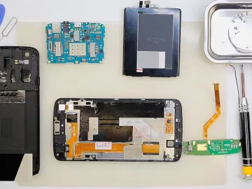 How to disassemble Philips Xenium I908