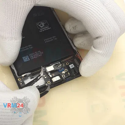 How to disassemble Realme GT Master Edition, Step 11/3