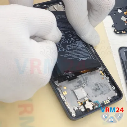 How to disassemble Realme 13+, Step 16/4