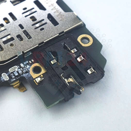 Headphone Port