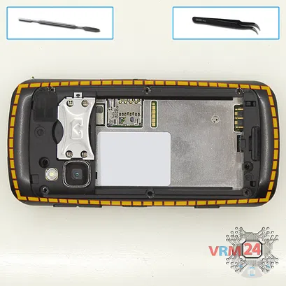 How to disassemble Nokia C6 RM-612, Step 4/1