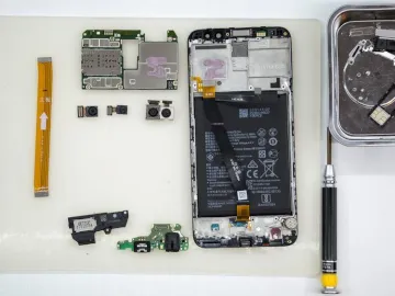 How to disassemble Huawei Nova 2i