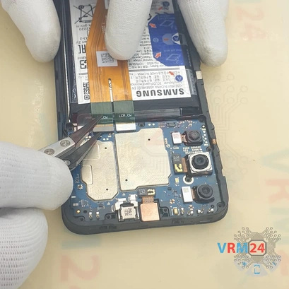 Cómo desmontar Samsung Galaxy A14 SM-A145, Paso 13/3