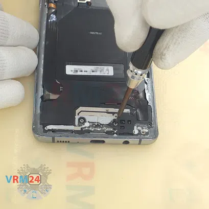 Cómo desmontar Samsung Galaxy S10 5G SM-G977, Paso 7/3