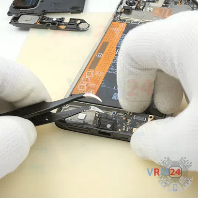 How to disassemble Xiaomi Poco M3, Step 12/3