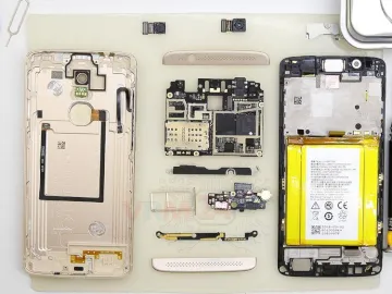 How to disassemble ZTE Axon 7 Mini