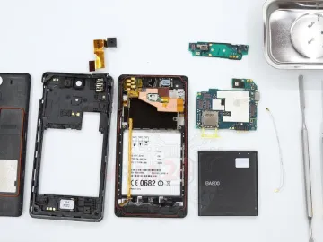 Cómo desmontar Sony Xperia V