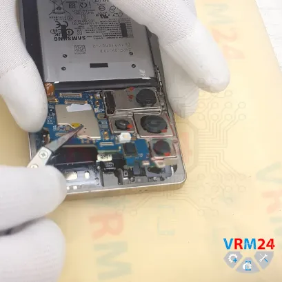 Como desmontar Samsung Galaxy S25 Ultra SM-S938 por si mesmo, Passo 17/3