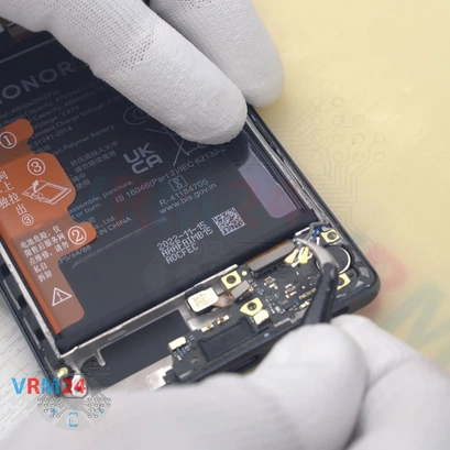 How to disassemble HONOR 70, Step 9/4