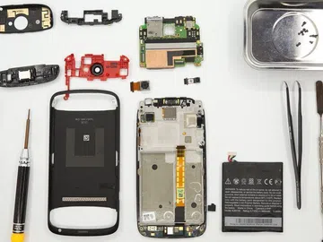 How to disassemble HTC One S