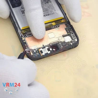 How to disassemble Realme 15T, Step 13/2