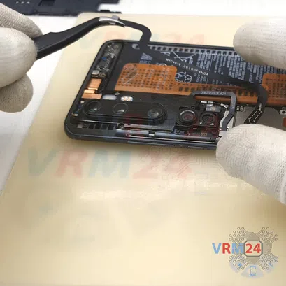 Cómo desmontar Xiaomi Mi Note 10 Pro, Paso 9/3