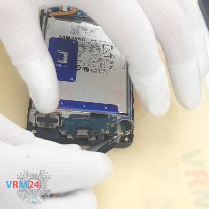 How to disassemble Samsung Galaxy A16 SM-A166, Step 16/3