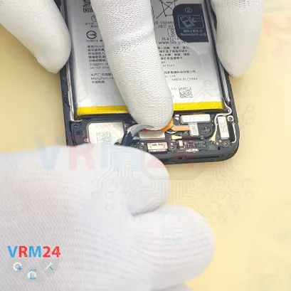 How to disassemble Realme 15T, Step 9/2