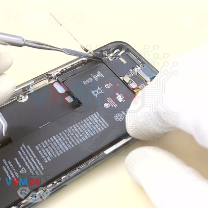 Cómo desmontar Apple iPhone 11 Pro, Paso 20/3