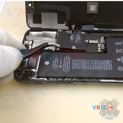 Como desmontar Apple iPhone 11 Pro por si mesmo, Passo 6/4