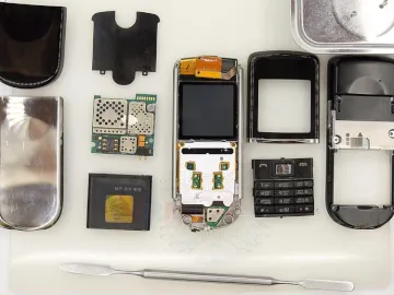 How to disassemble Nokia 8800 Sirocco RM-165