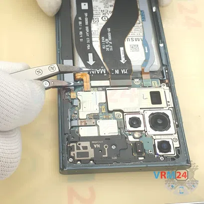 Cómo desmontar Samsung Galaxy S22 Ultra SM-S908, Paso 7/2