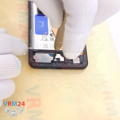 How to disassemble Samsung Galaxy M55 SM-M556, Step 5/3