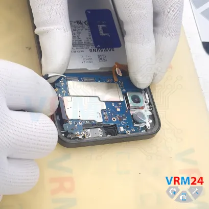 How to disassemble Samsung Galaxy A26 SM-A268, Step 16/3