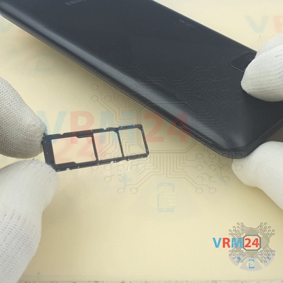 How to disassemble Samsung Galaxy A02s SM-A025, Step 2/4